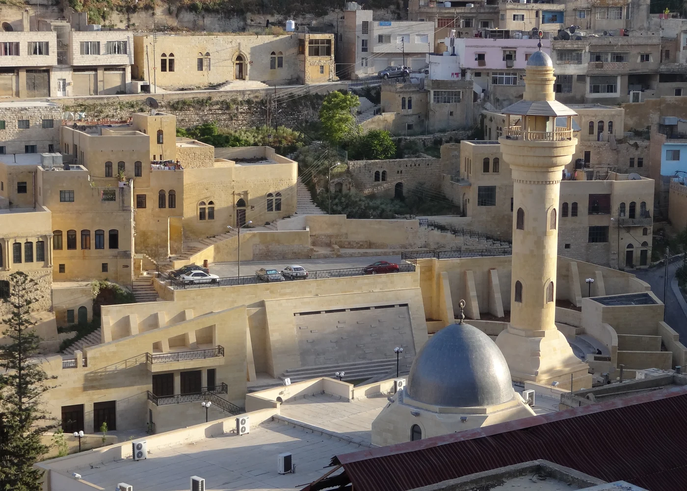 مركز مدينة السلط ومبانيها التراثية في الأردن